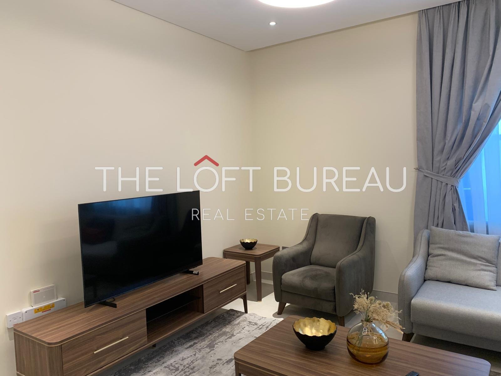 Luxury 3BR Furnished Apartment – West Walk