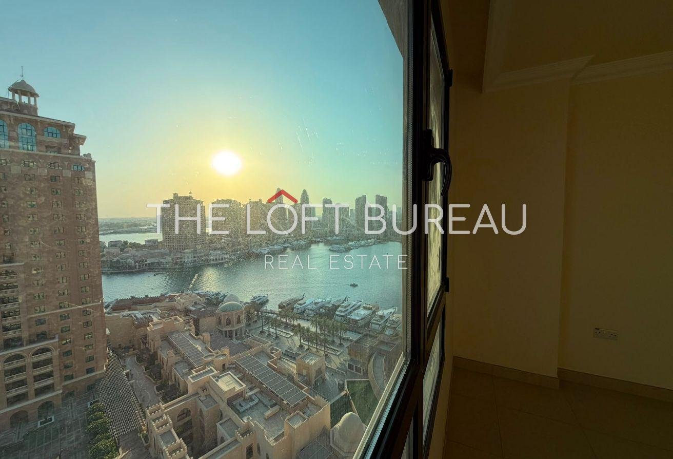 BEST PRICE/1 BHK WITH A CHARMING MARINA VIEW