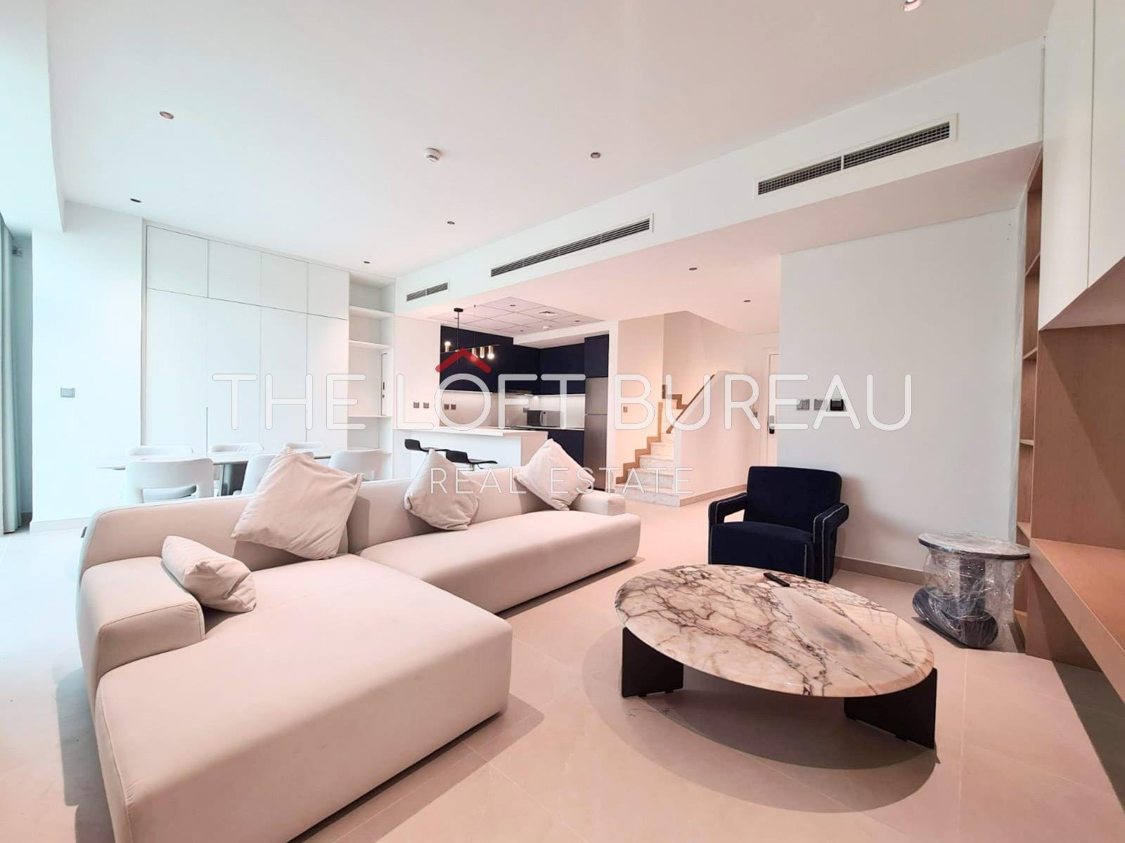 luxurious |RENOVATED| REFURBISHED DUPLEX 4+M