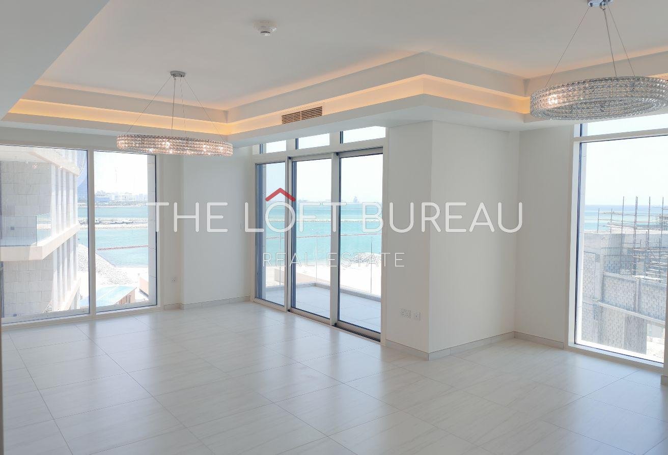 Corner 3BHK Linear Park View 6 Year PP