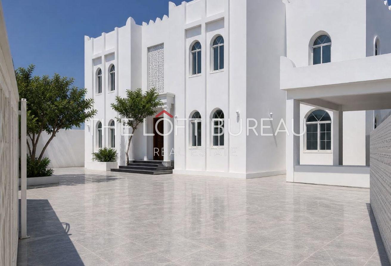 BY THE SEA A LUXRIOUS VILLA PRIVATE POOL