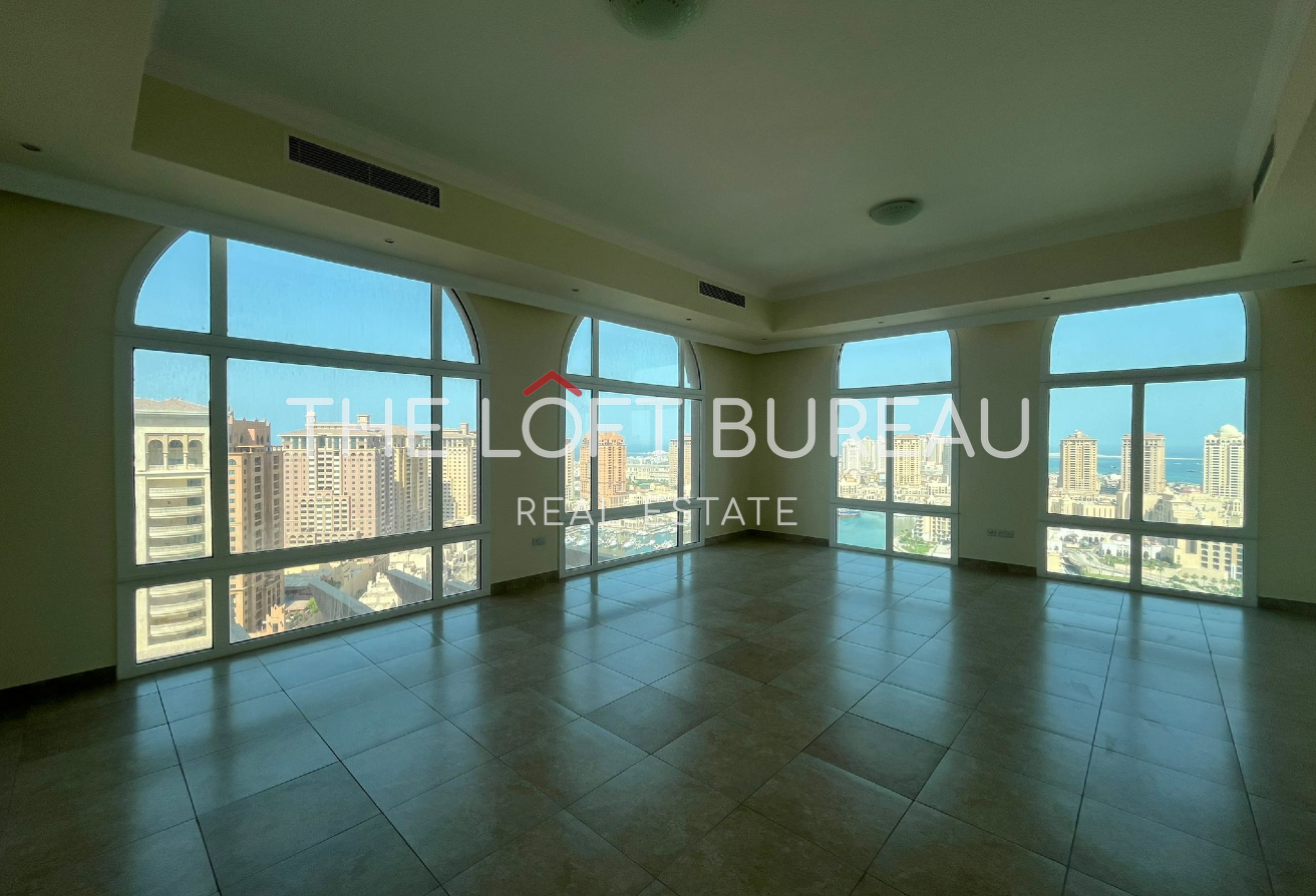 Home 12 HUGE PENTHOUSE || PRIVATE POOL || MARINA VIEW