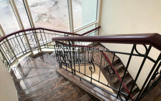 3BR DUPLEX | WEST BAY | NO COMMISSION | 1 MTH FREE