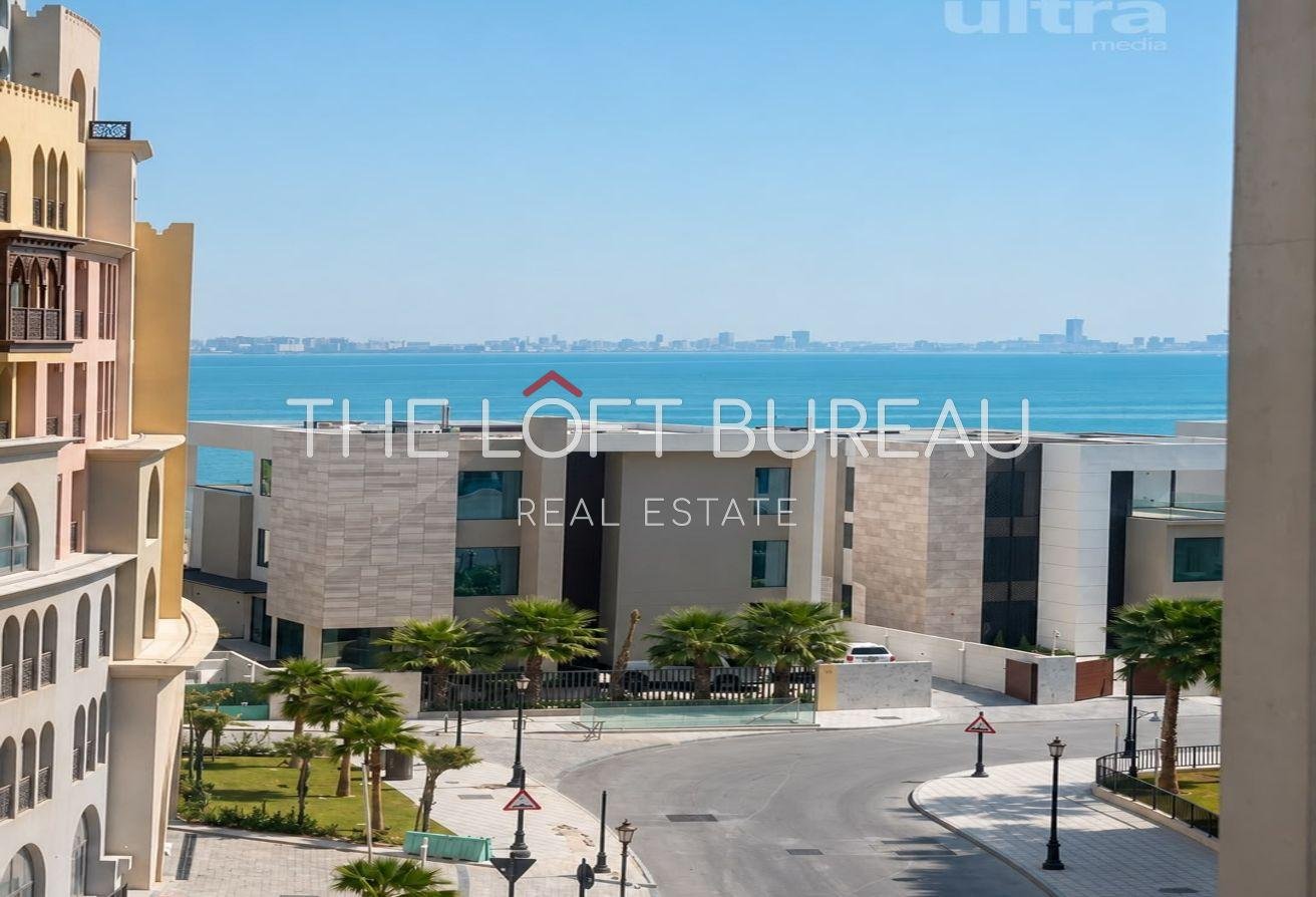 NEW|SEA VIEW|HUGE STUDIO|FURNISHED|BEACH FRONT
