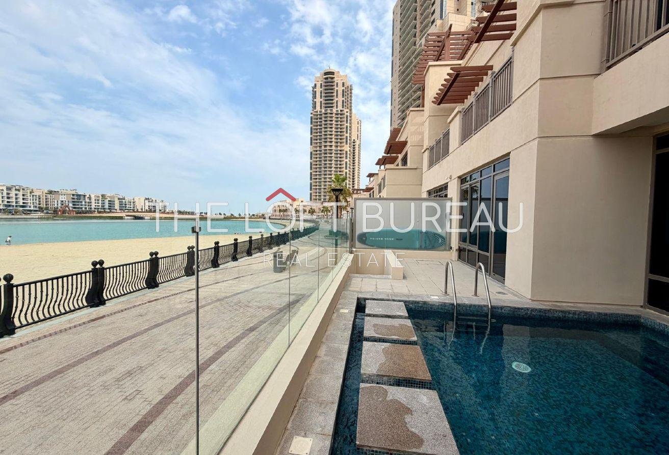 No Commission | Bills Included | Private Pool |