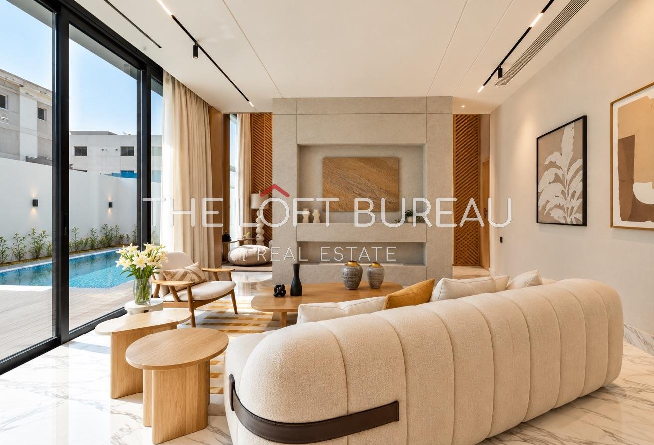HIGH CEILING| FREEHOLD | PRIVATE POOL |READY VILLA