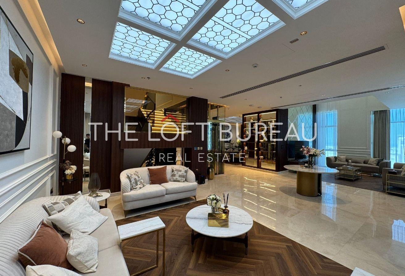 UNIQUE FF 4 BR+MAID PENTHOUSE| PRIVATE POOL|