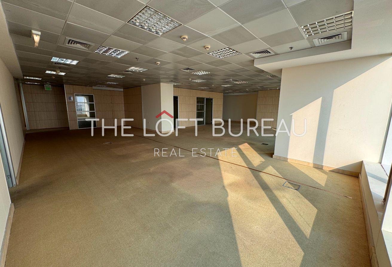 Home 8 SEA VIEW QCOOL |SERVICE CHARGE INCLUDED SPACIOUS