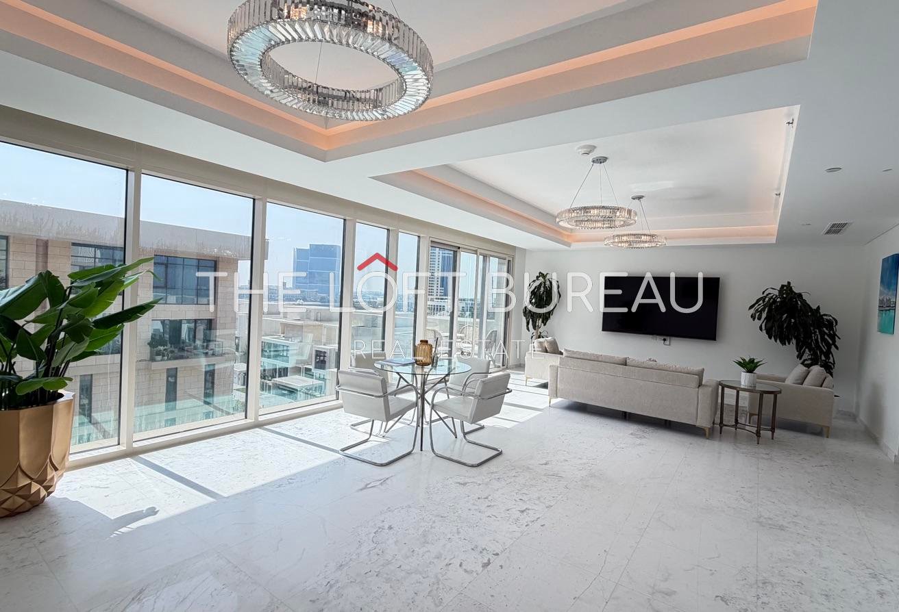 Luxury 4BR Duplex + Maid | Sea View