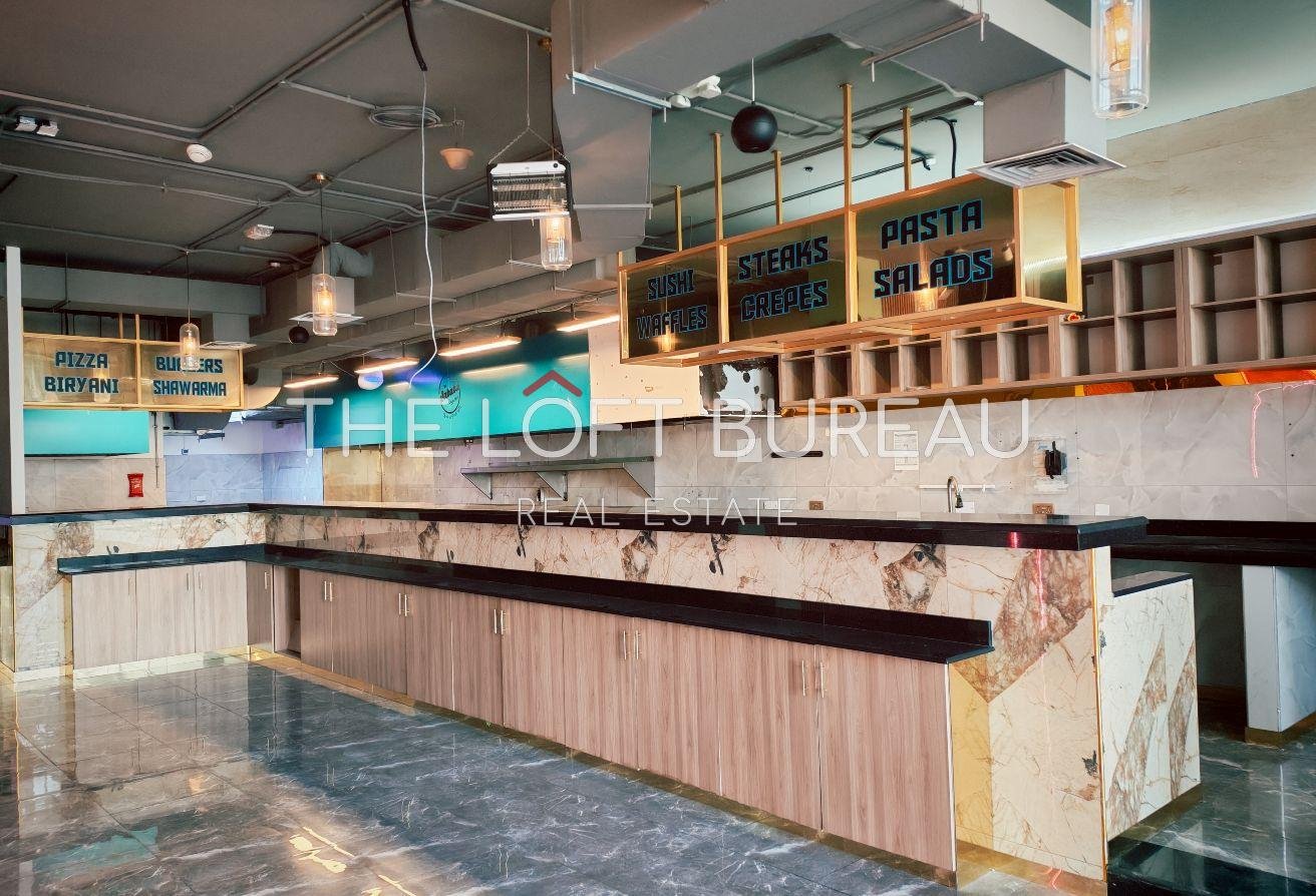 For Sale Fitted Restaurant or Supermarket Space