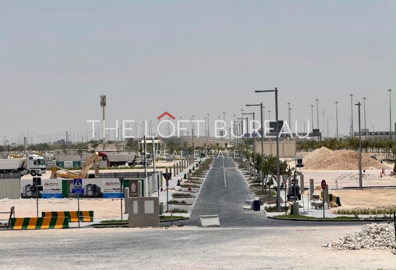 Premium Villa Plot Land in Huzoom Lusail For Sale!