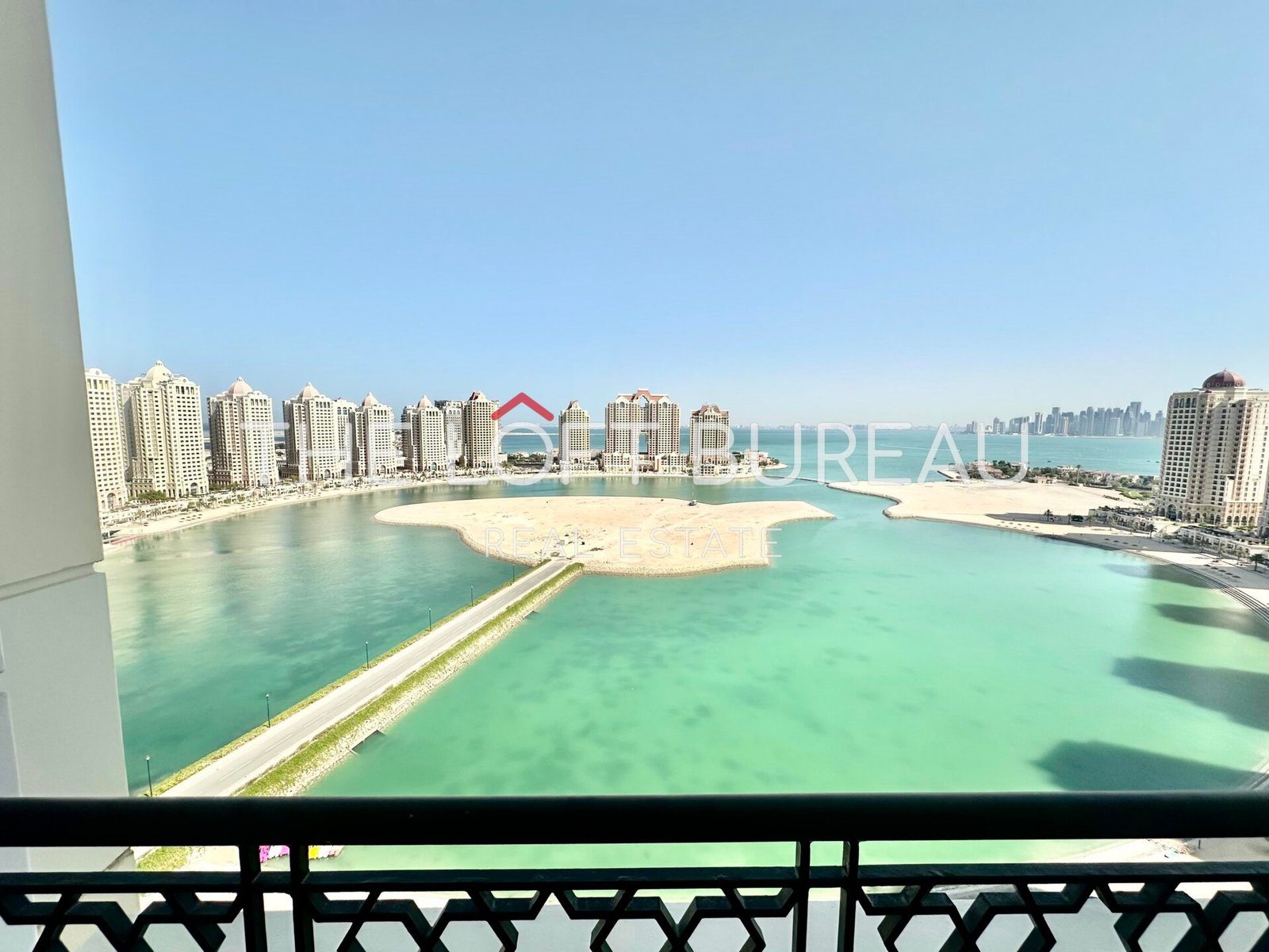 3 BR Apartment with Water View on The Pearl Island