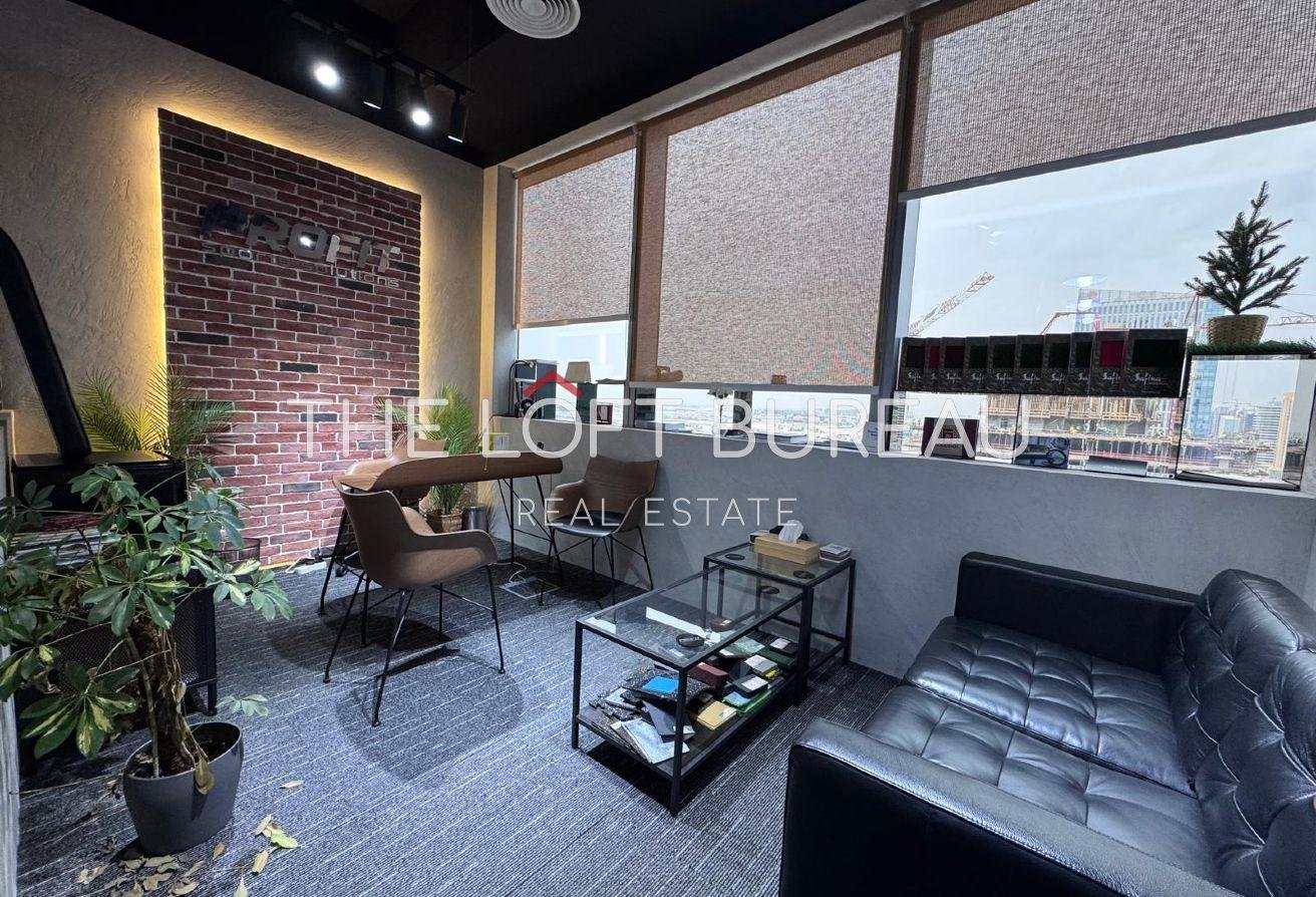 PRIME LOCATION FITTED OFFICE HIGH FLOOR LUSAIL