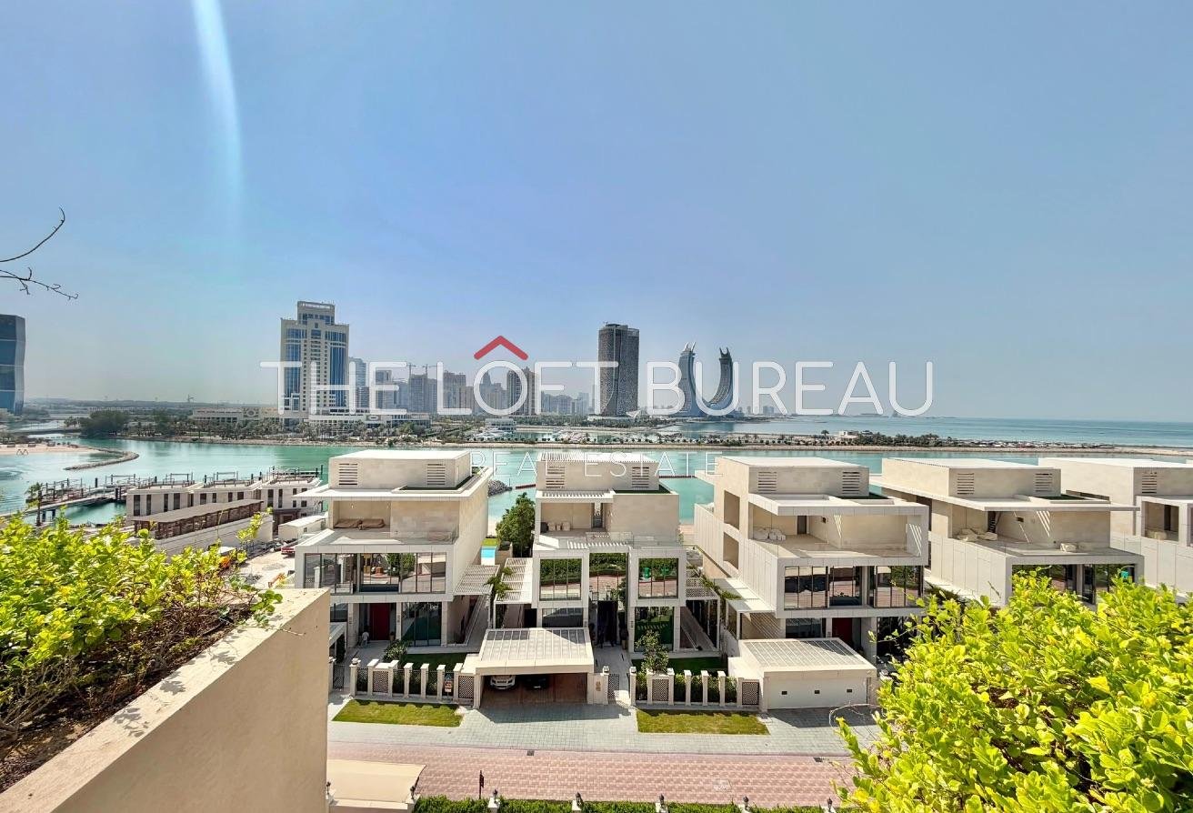 Home 8 Best Priced 1BR | Balcony | Ready to Move