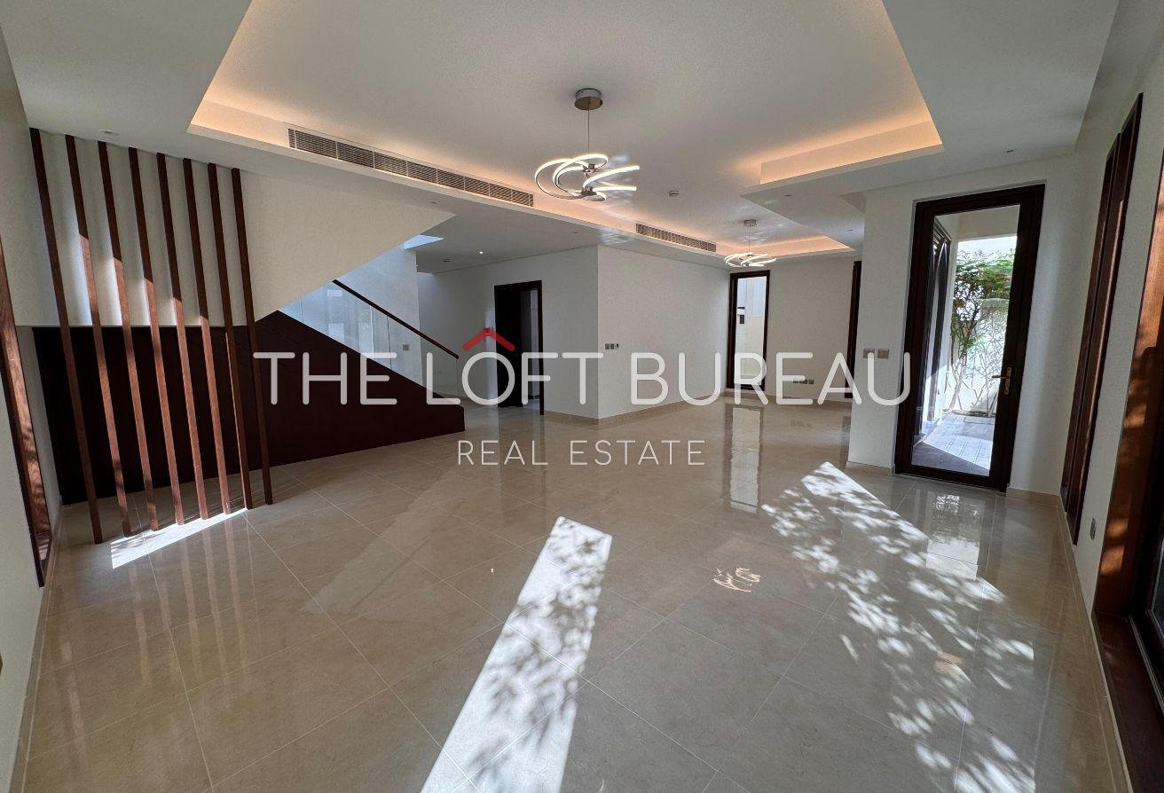 NO COMMISSION 4 BEDROOMS VILLA + MAID READY