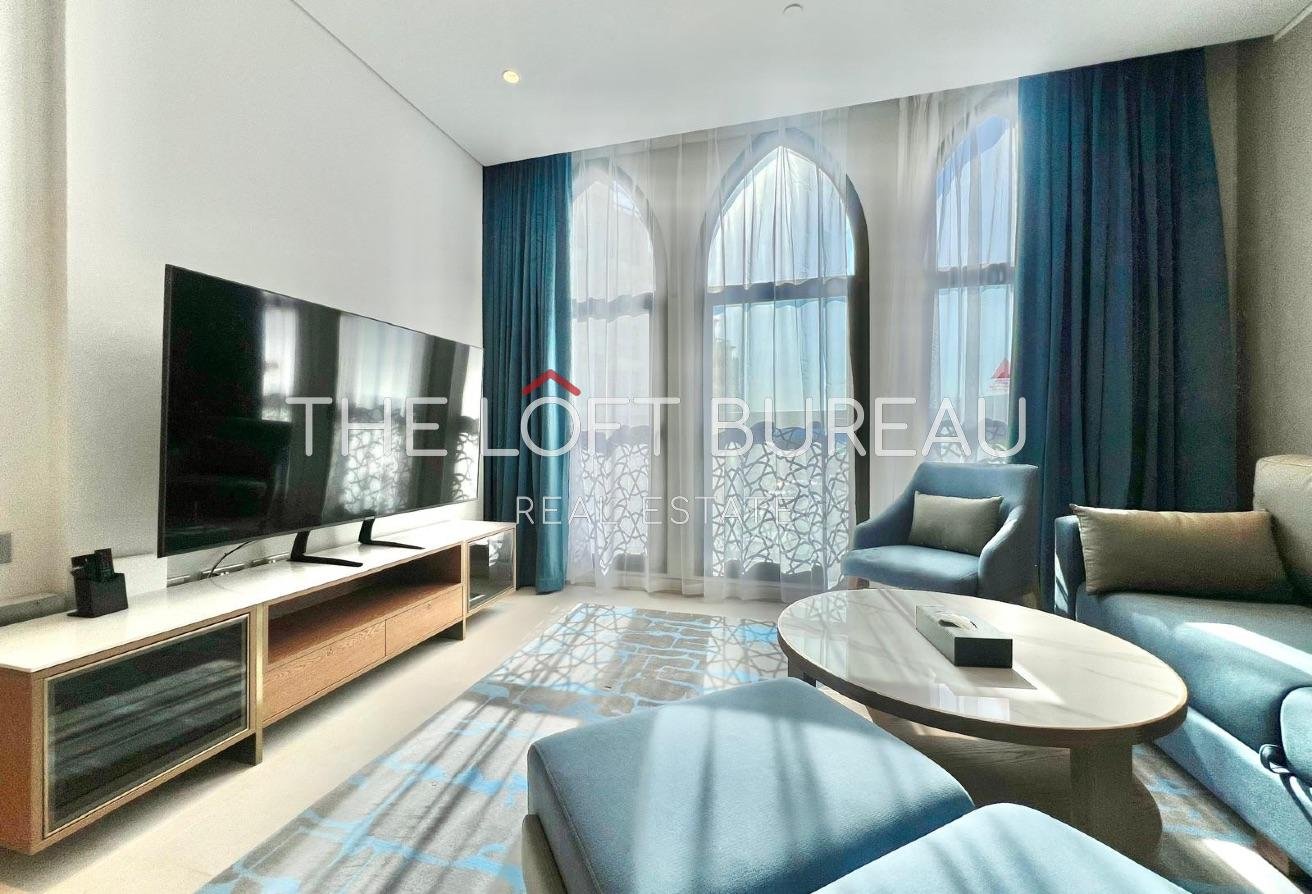 Spacious 1BR | Balcony | WIFI | Beach Access