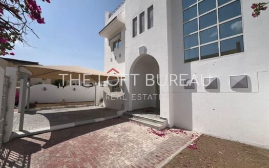 MODERN FINISHING 4 BHK VILLS WITH PRIVATE GARDEN