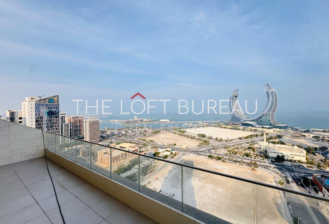 PRIME LOCATION SEA VIEW HIGH FLOOR OFFICE SPACE