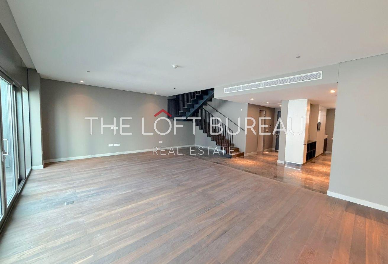 Townhouse 3 BR+Maid| 6Years PP| No Commission Fee