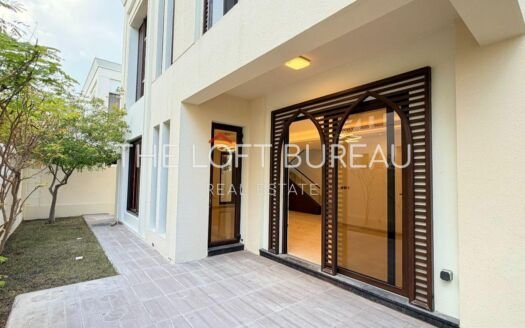 Amazing! 4BR+ Maid Villa In Pearl No Commission !