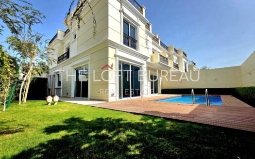Luxury 6BR Villa – Pool – Floresta Gardens – Semi