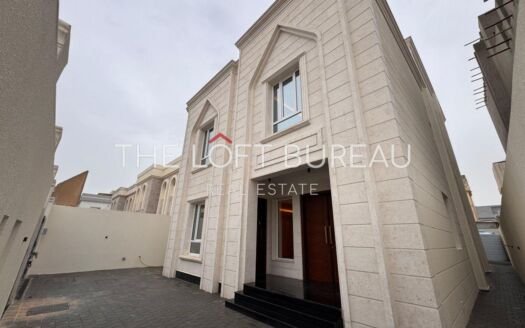 EXCLUSIVE FOR QATARIS AND GCC CITIZEN 7 BRS VILLA