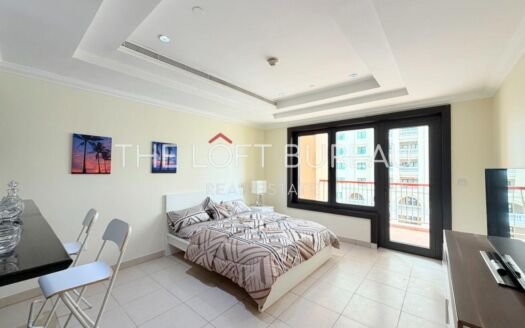 BILLS INCLUDED || STUDIO WITH BALCONY