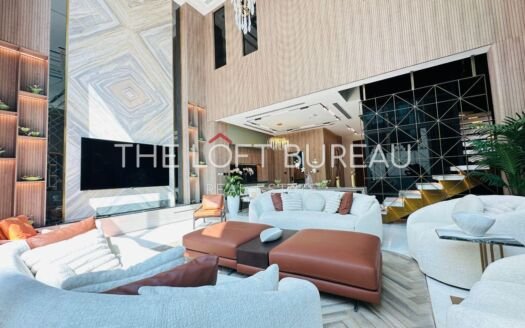 FOR THE ELITE ONLY! BRAND NEW TH+PRIVATE POOL!