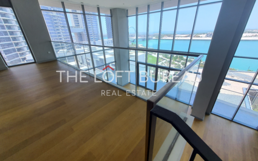 Ready family prestigious duplex waterfront retreat