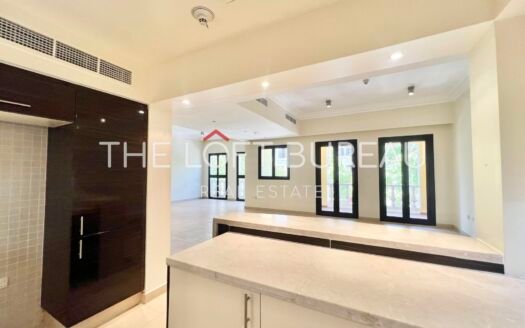 Invest Now! 2 BHK Townhouse w/ Direct Beach Access