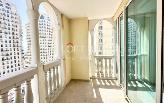 SPACIOUS 1BR | SF | BEACH | BALCONY | BILLS INCLUD