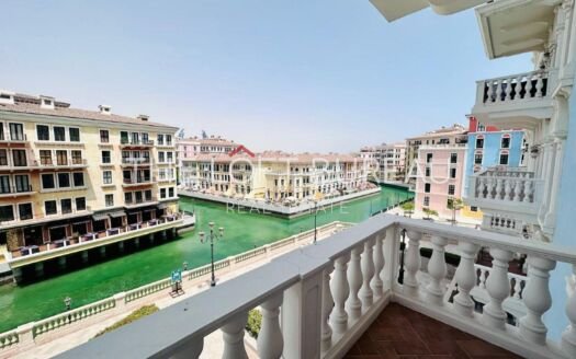 BREATHTAKING MARINA VIEW/CHARMING & UNIQUE 4+MAID