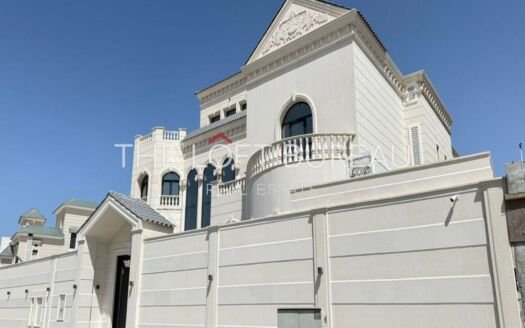 SUPER LUXURIOUS STAND ALONE+PRIVATE POOL+GARDEN