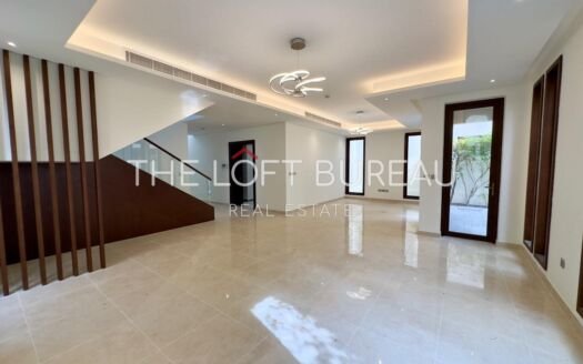 Elegant 4BR Villa | Private Garden | No Agency Fee