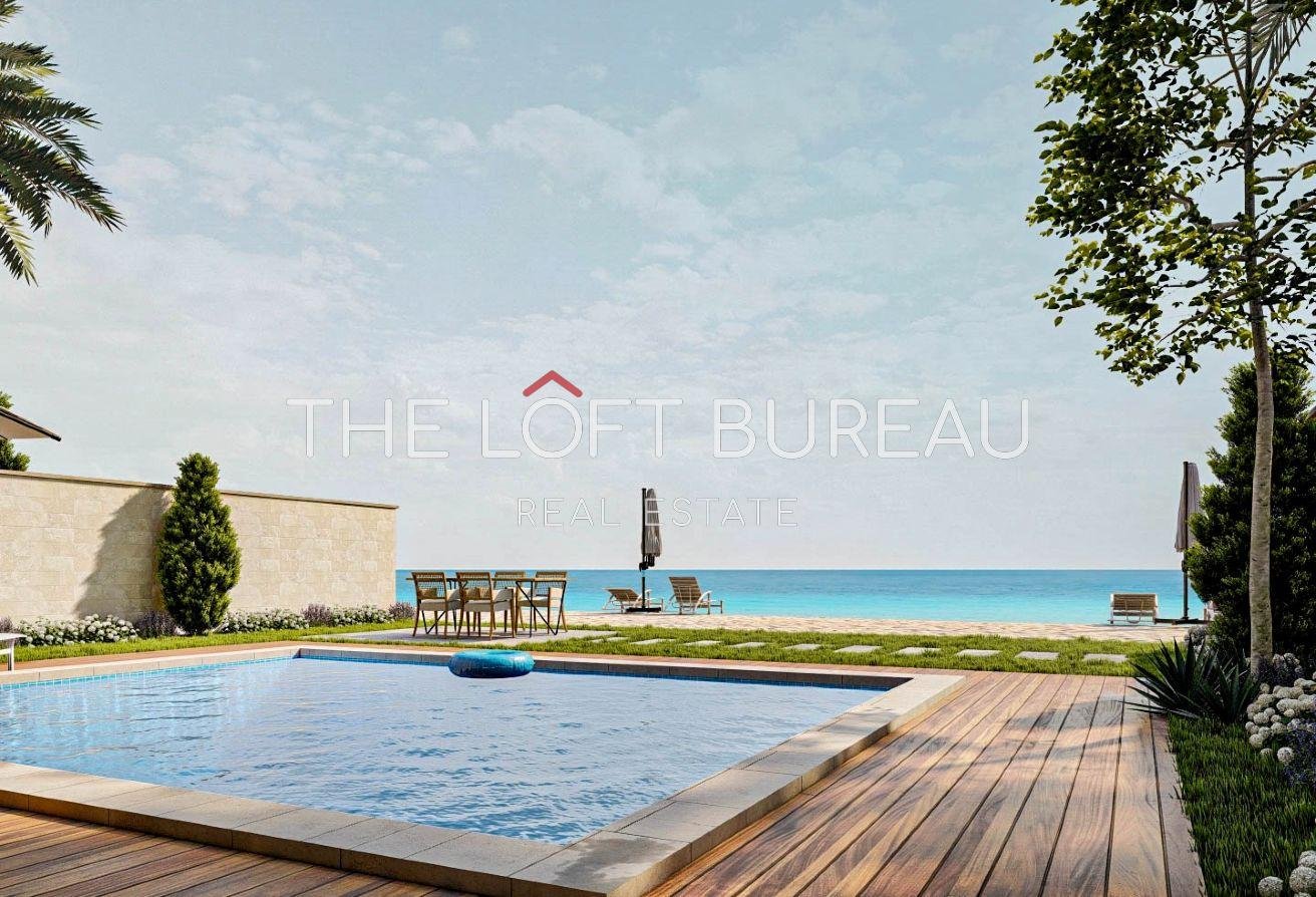 Exclusive 6 Bedroom Seafront Villa | Private Beach