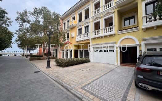 NO COMMISSION 2 BRS TOWNHOUSE BEACH ACCESS IN QQ