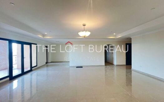 SPACIOUS AND BRIGHT 2BHK APARTMENT WITH SEA VIEW