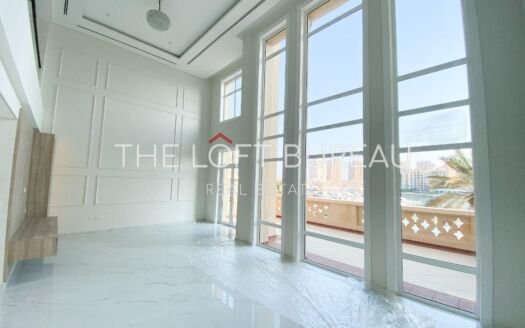 NO COMMISSION. FULLY RENOVATED 4 BHK TOWNHOUSE