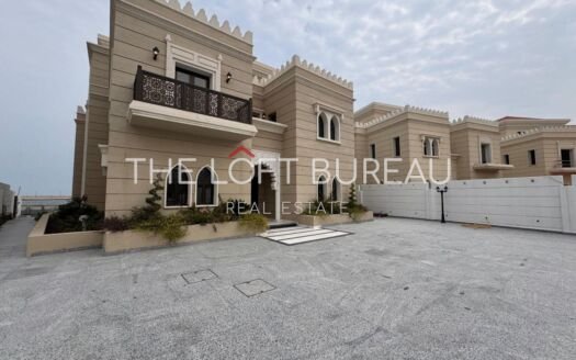 BEACH FRONT VILLA WITH 5 BEDROOMS AND PRIVATE POOL