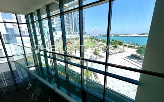 Townhouse 4BR+ M| Private Jacuzzi| No Commission