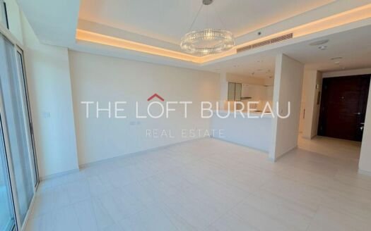 Brand New 1 BR| Semi Furnished| Crystal View|