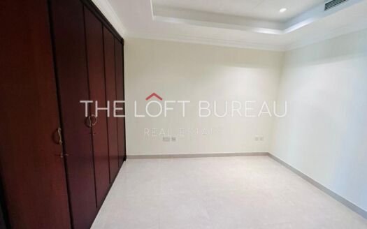 TOWNHOUSE 2 BHK- BIG LIVING ROOM – TERRACE