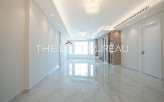 FULLY RENOVATED|SPACIOUS|BALCONY|SIDE WATER VIEW