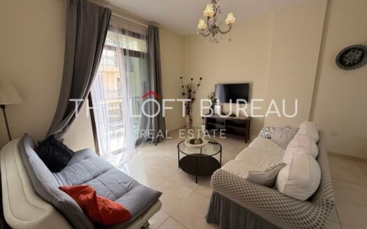 Spacious neat 1BD with balcony | move in today