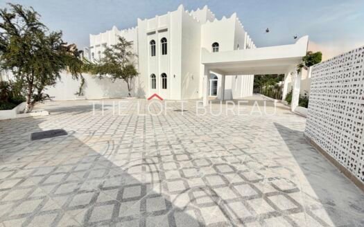 Exclusive 5BR Villa| Private Pool | Huge Parking